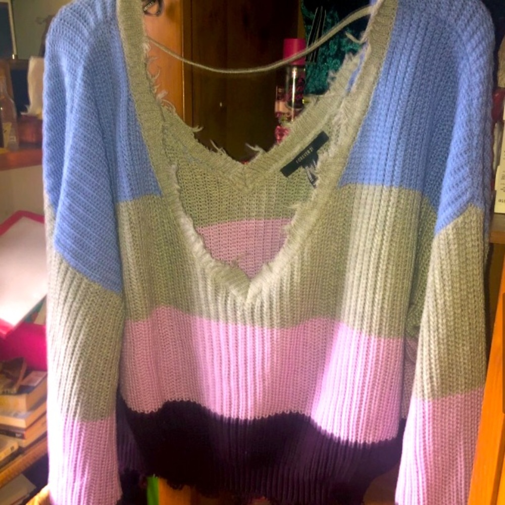 Baby blue & pink crop sweater